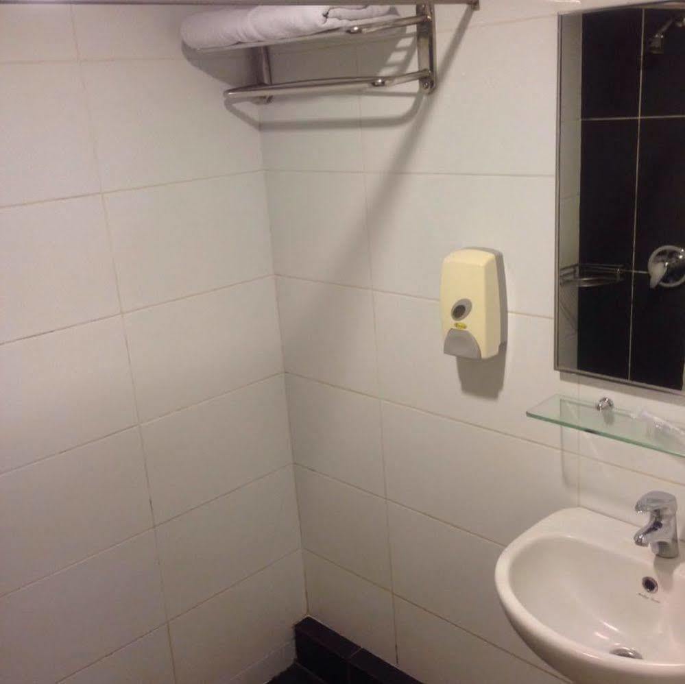 Hotel Caliber Kuala Lumpur Esterno foto
